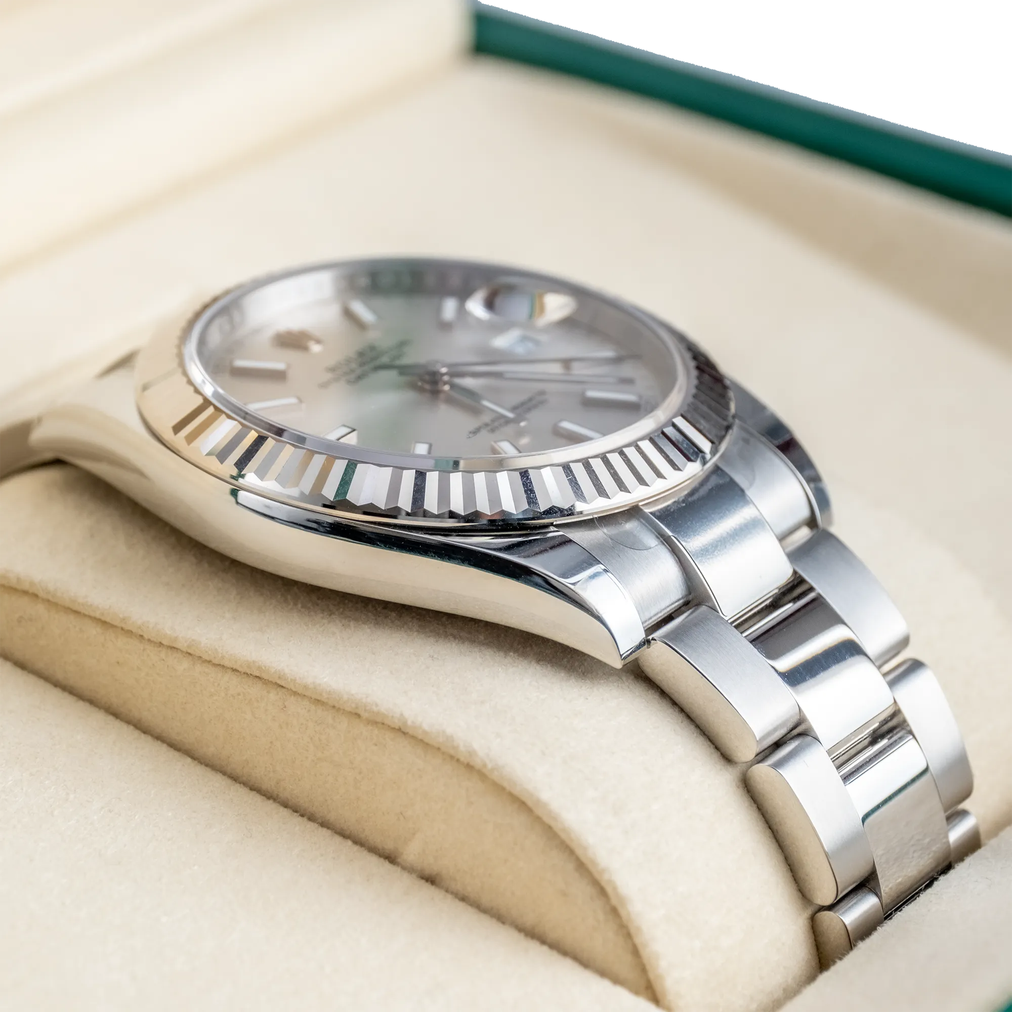 Rolex Datejust 41 Silver Dial Oyster 126334 - Left