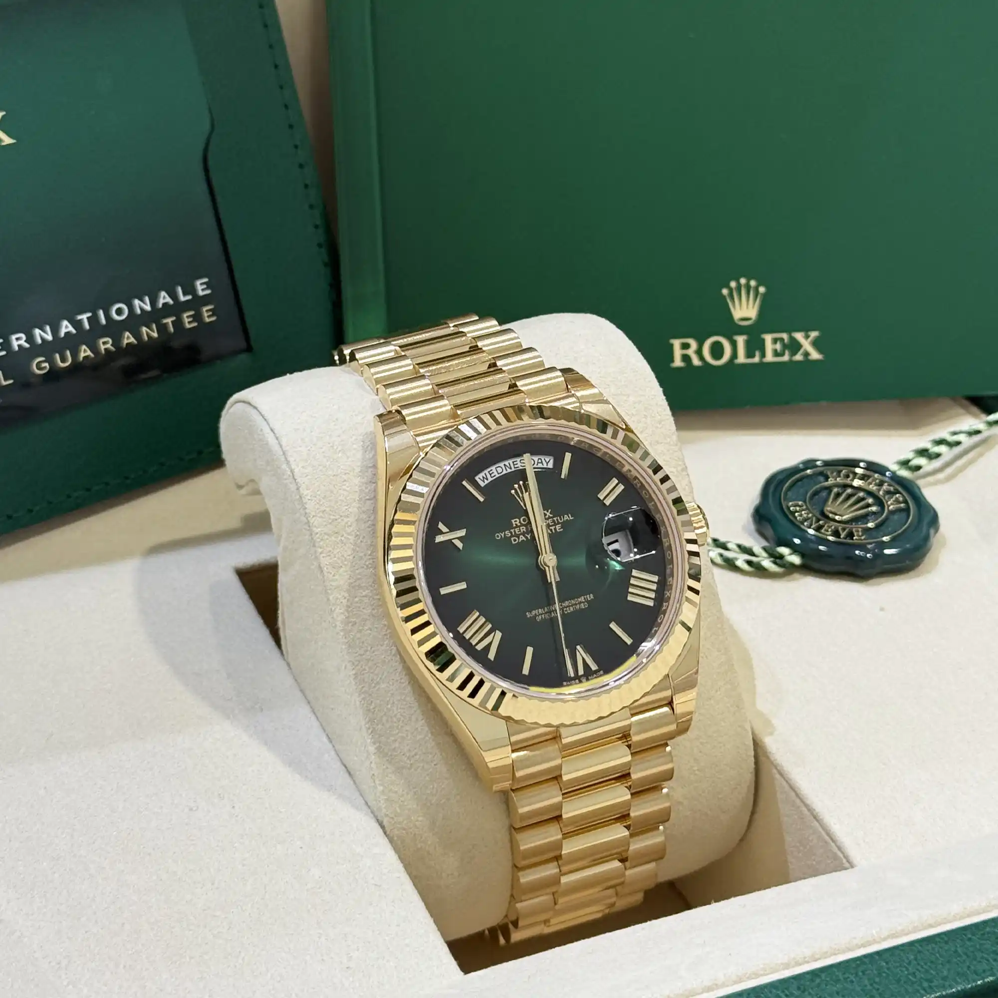 Rolex Day-Date 40 Green Ombre Roman Yellow Gold 228238 - Left
