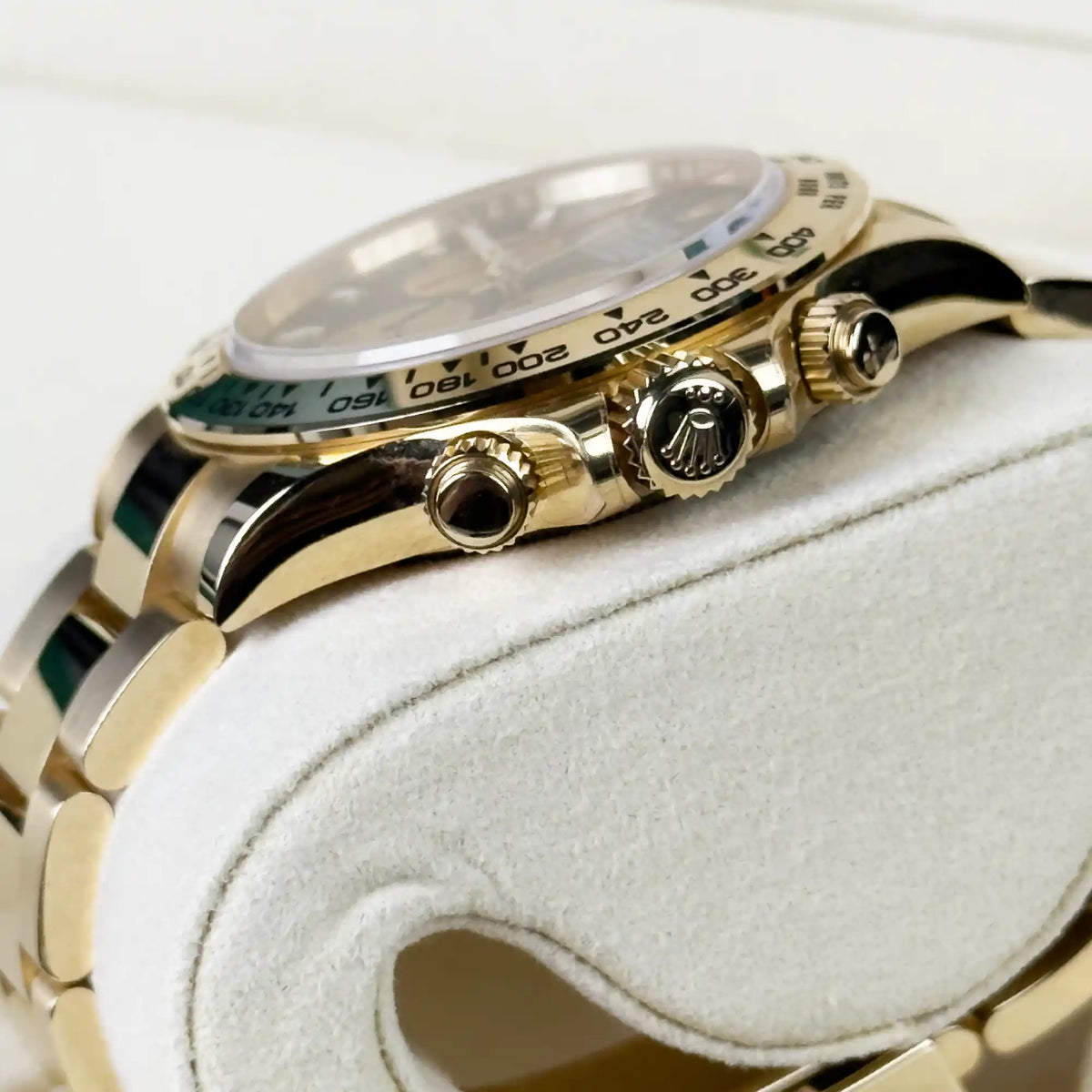 Rolex Daytona Black Dial Yellow Gold 116508 - 2020 Pre-Owned - Side 2
