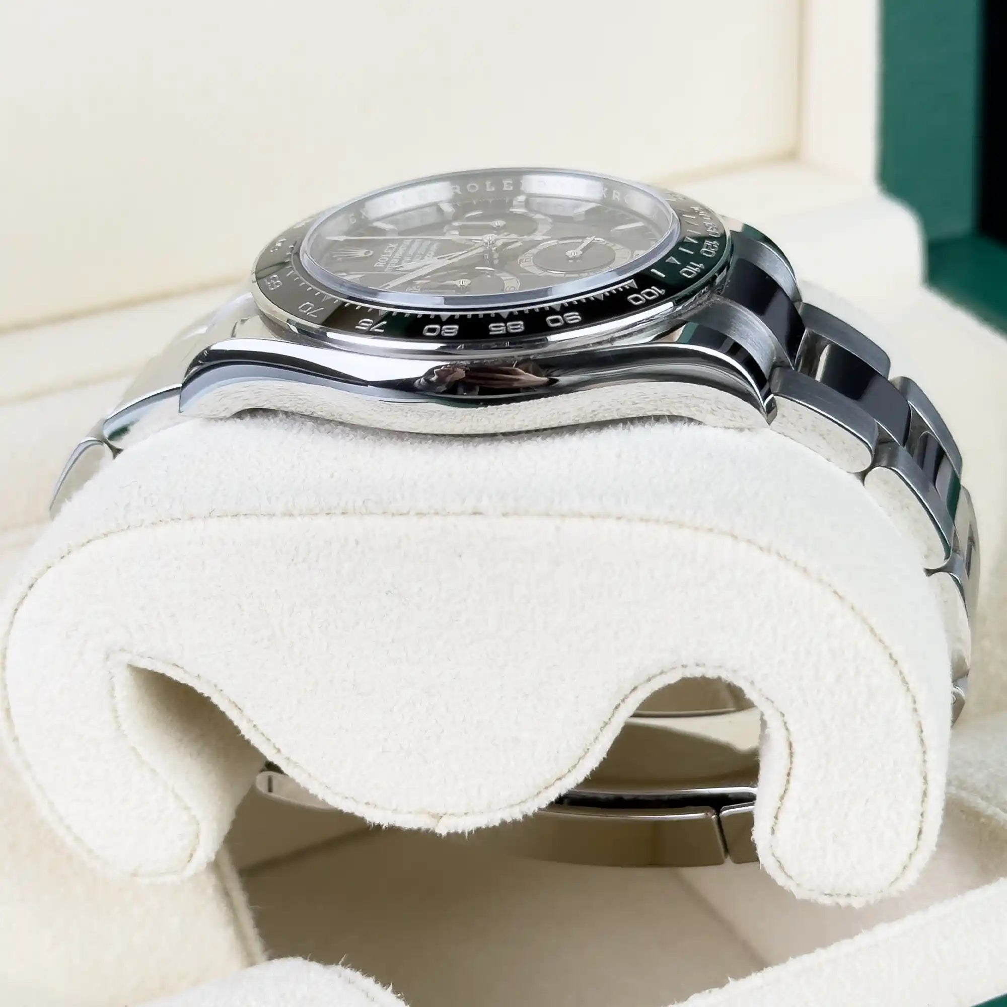 Rolex Daytona Black "Panda" 126500LN Steel - Pre-Owned - Side 3