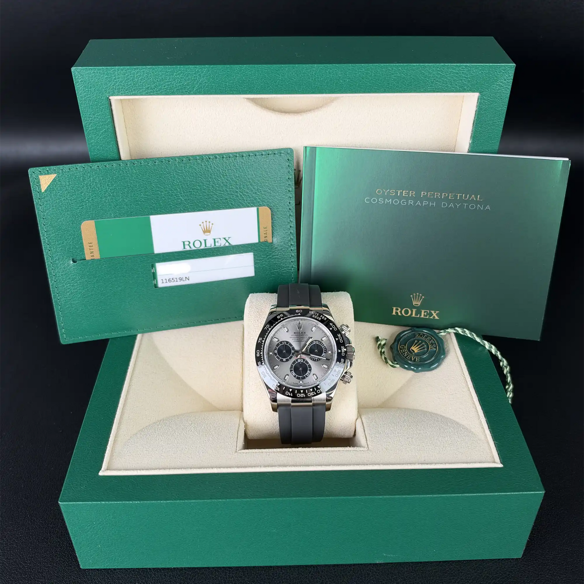 Rolex Daytona "Ghost" Silver Dial White Gold Oysterflex 116519LN - 2020 Retail Ready - Full set