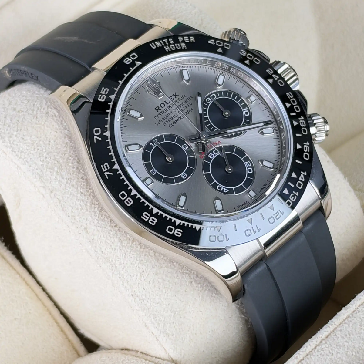 Rolex Daytona "Ghost" Silver Dial White Gold Oysterflex 116519LN - 2020 Retail Ready - Left