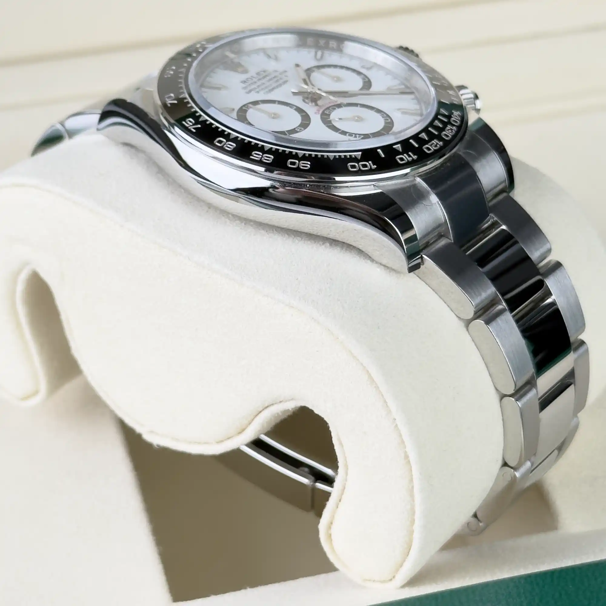 Rolex Daytona White "Panda" 126500LN - Side 2
