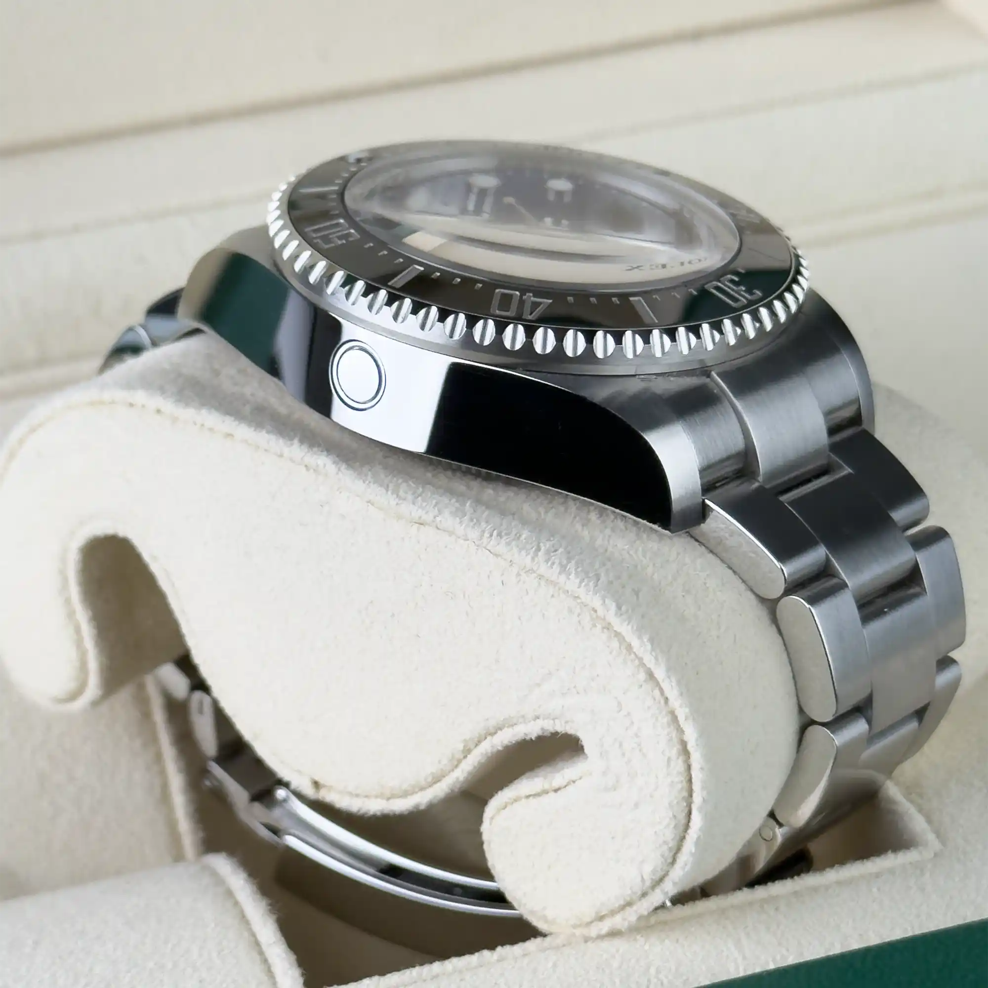Rolex Deep Sea "James Cameron" 126660 -  Slider - Side 2