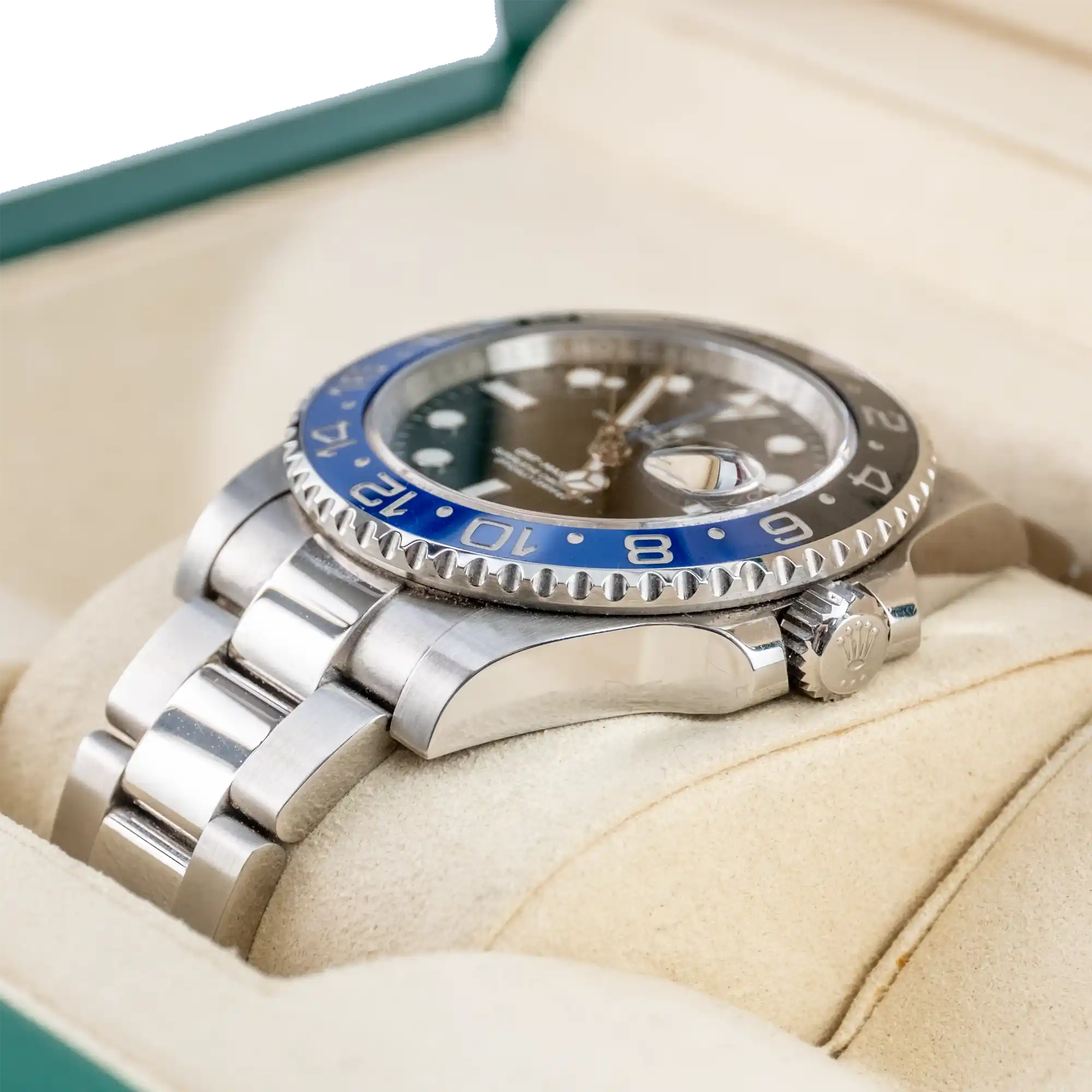 Rolex_GMT_Master_II_Batman_Oyster_126710BLNR_-_Right
