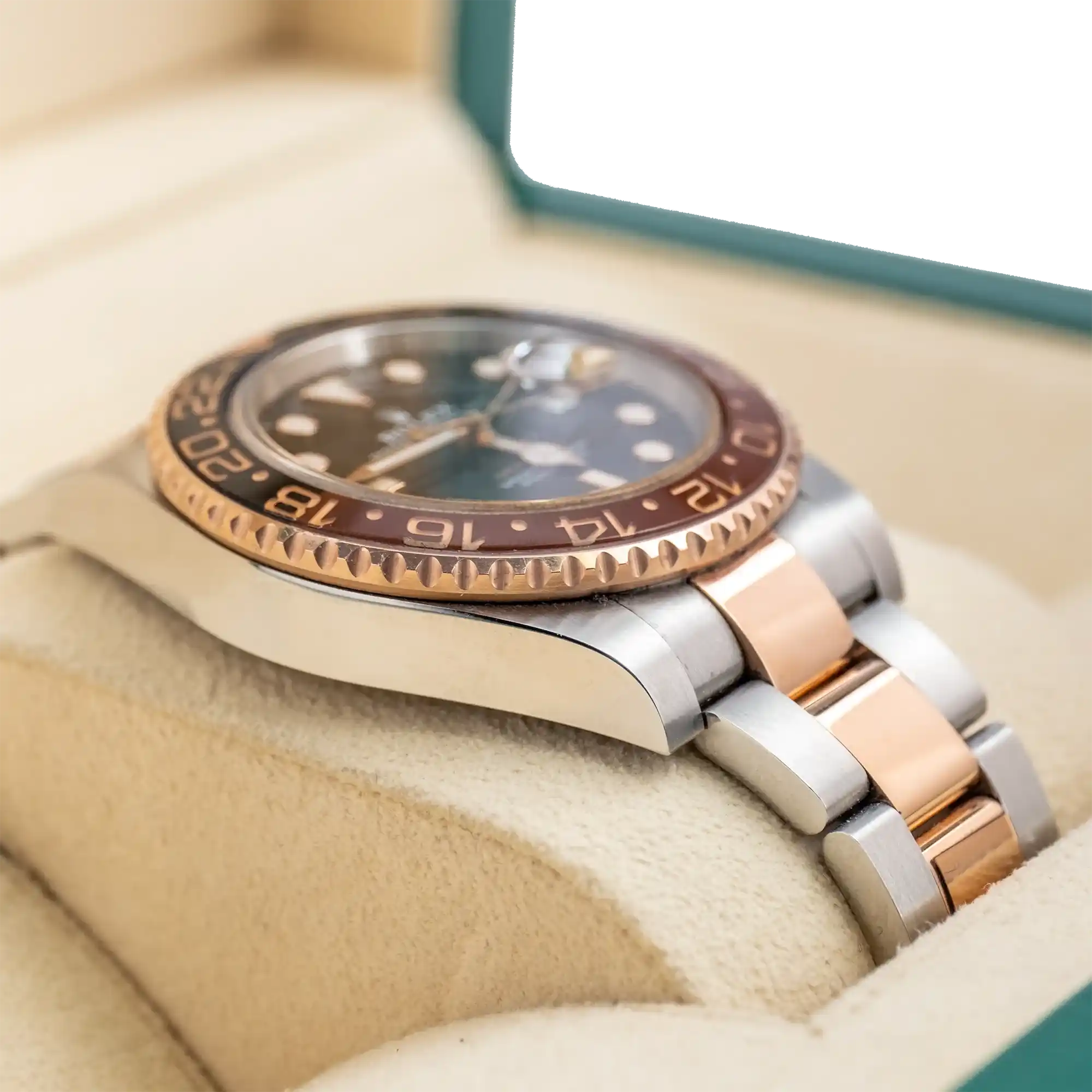 Rolex GMT Master II "Root Beer" Oyster 126711CHNR - Pre-owned - Left