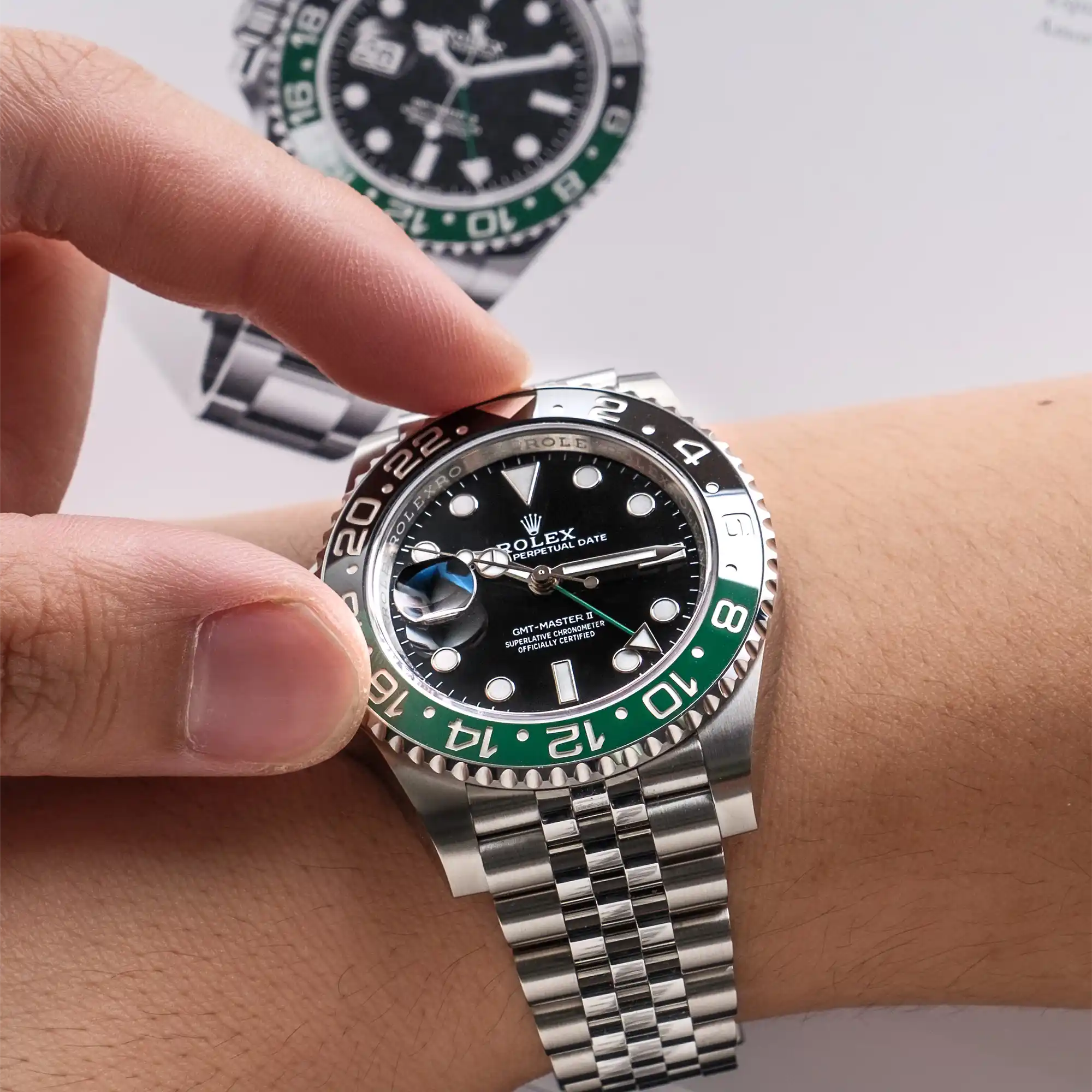 Rolex GMT Master II "Sprite" Jubilee 126720VTNR - Life style