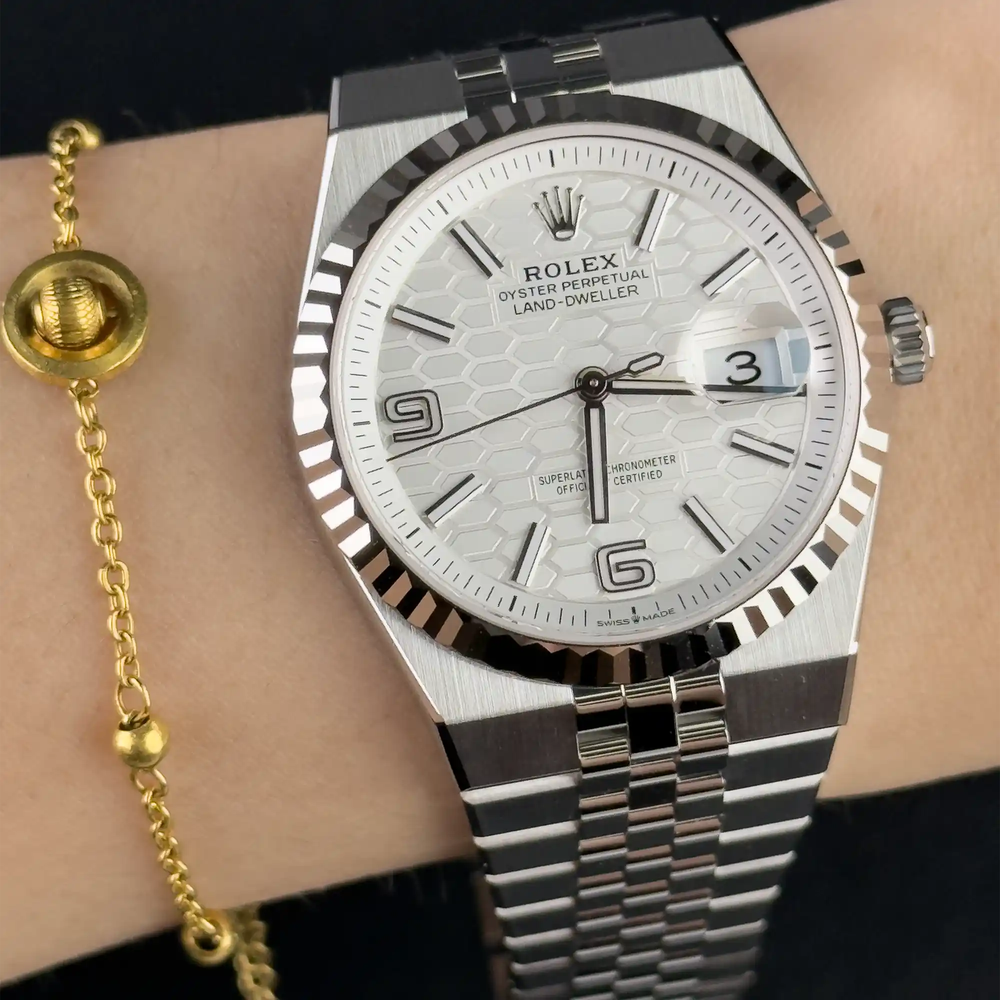 Rolex Land Dweller 36 Oystersteel White Gold White Dial Flat Jubilee 127234 - wrist