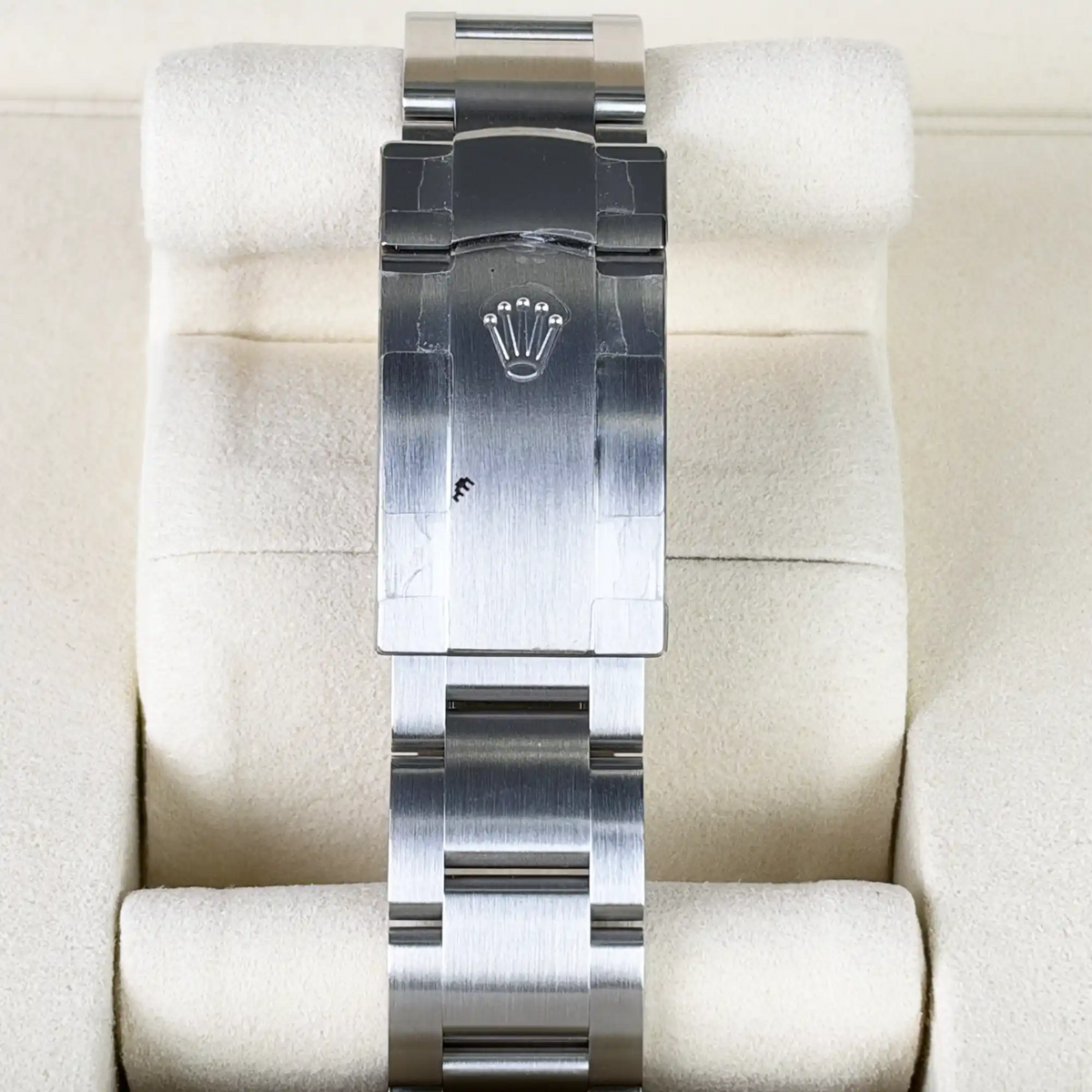 Rolex Oyster Perpetual 36 Med Blue Dial 126000 - Bracelet 1