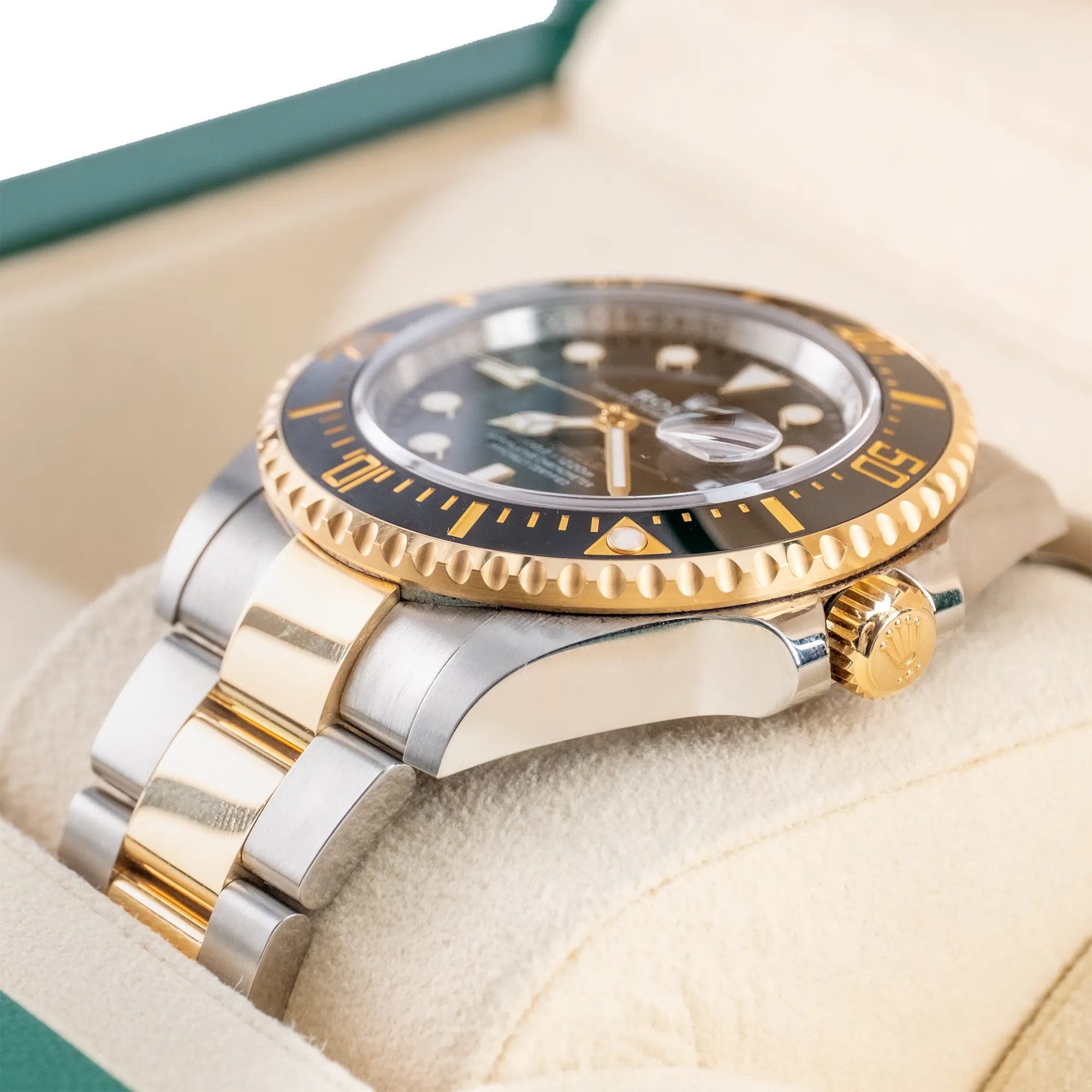 Rolex Sea-Dweller Yellow Gold Oystersteel Black 126603 - Right