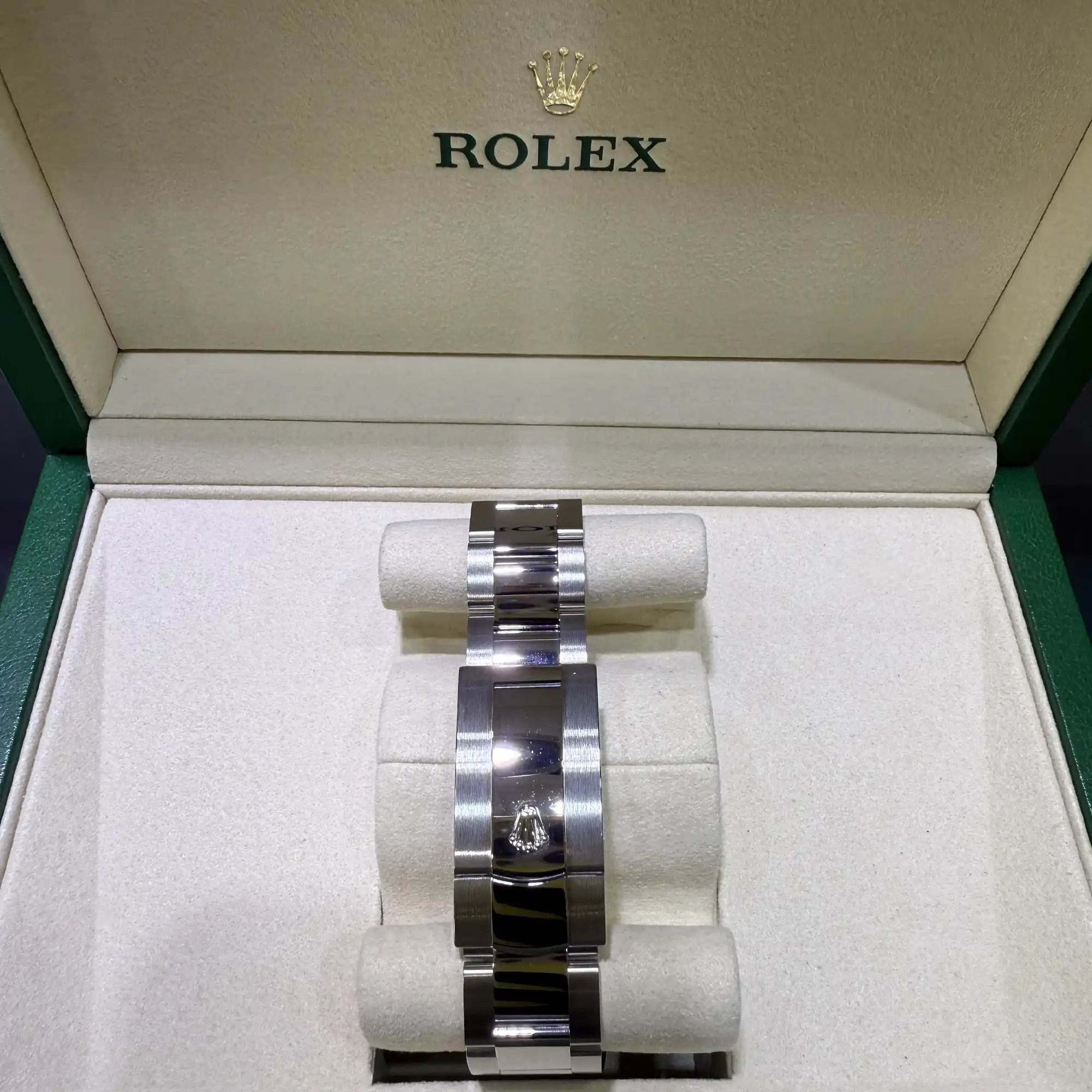Rolex Sky Dweller White Dial Oystersteel White Gold Oyster 336934 -Bracelet