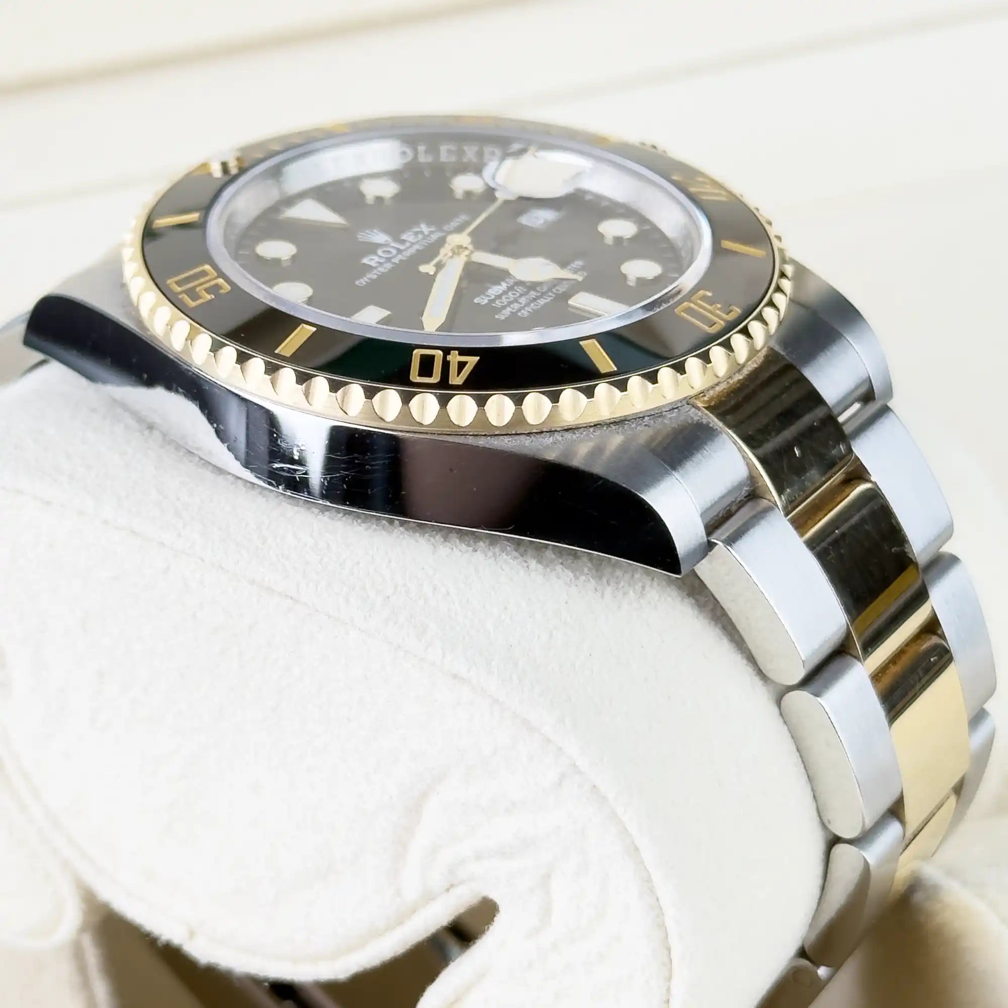 Rolex Submariner Black Dial 126613LN - Pre-owned - Side 1