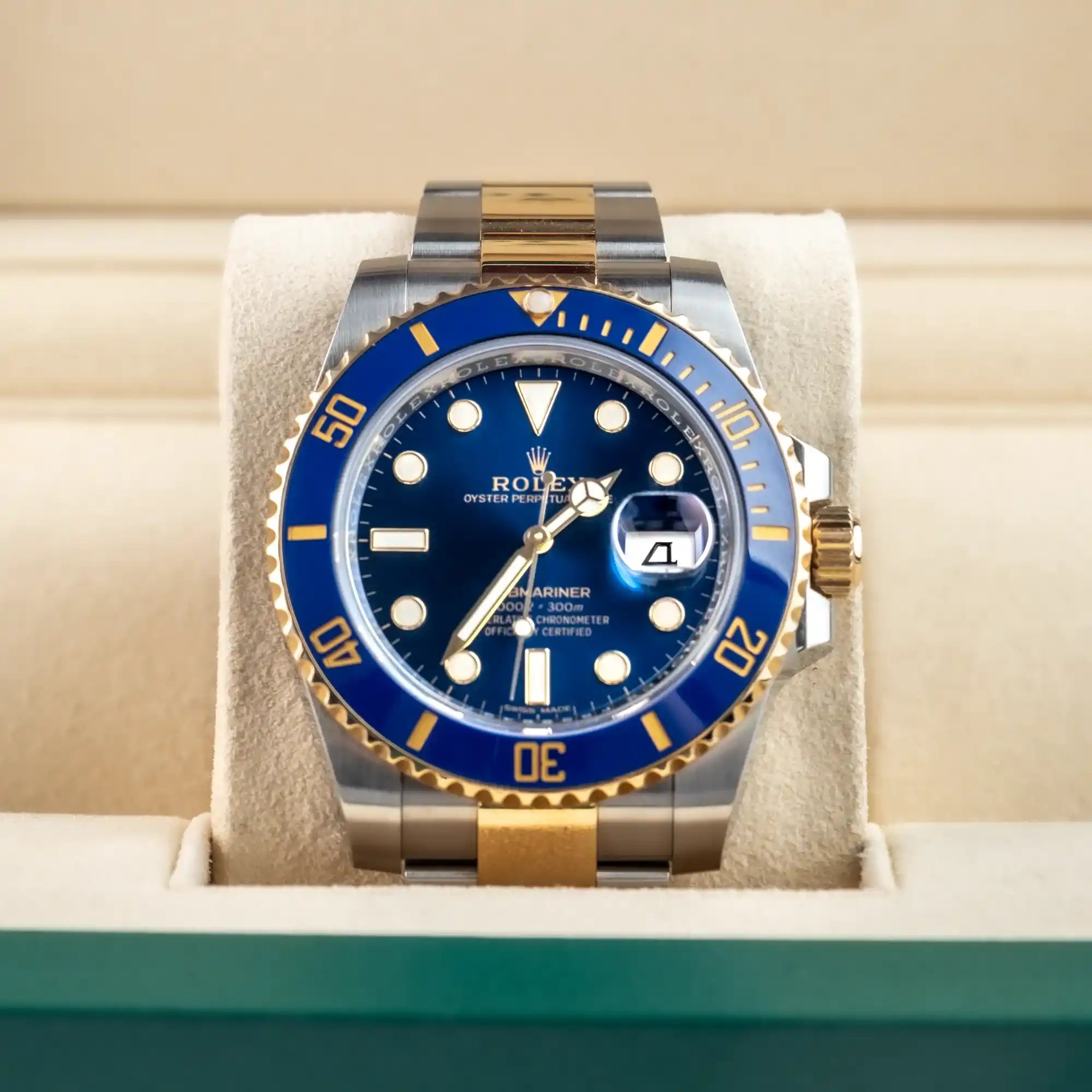 Rolex_Submariner_Bluesy_40_Oystersteel_Yellow_Gold_116613LB_-_Pre-owned_-_In_box