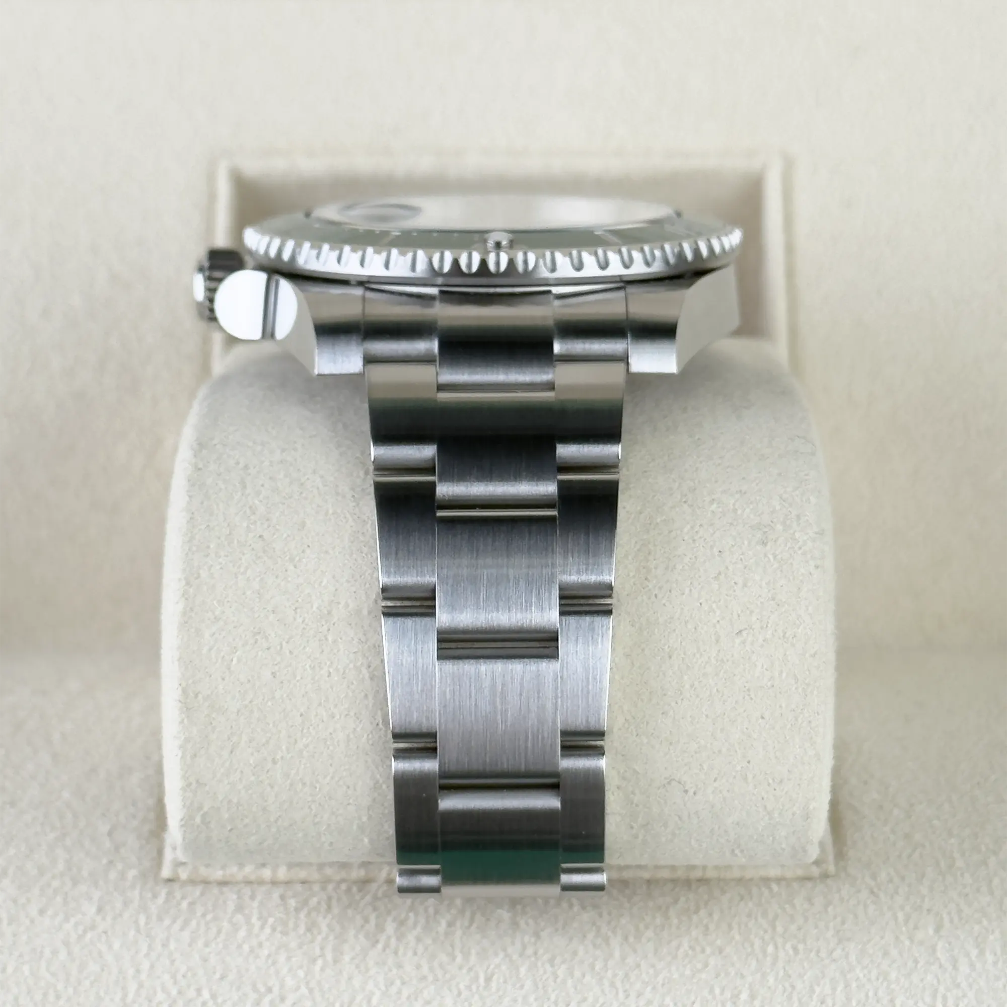 Rolex Submariner Date 'Hulk' 116610LV - Bracelet 2