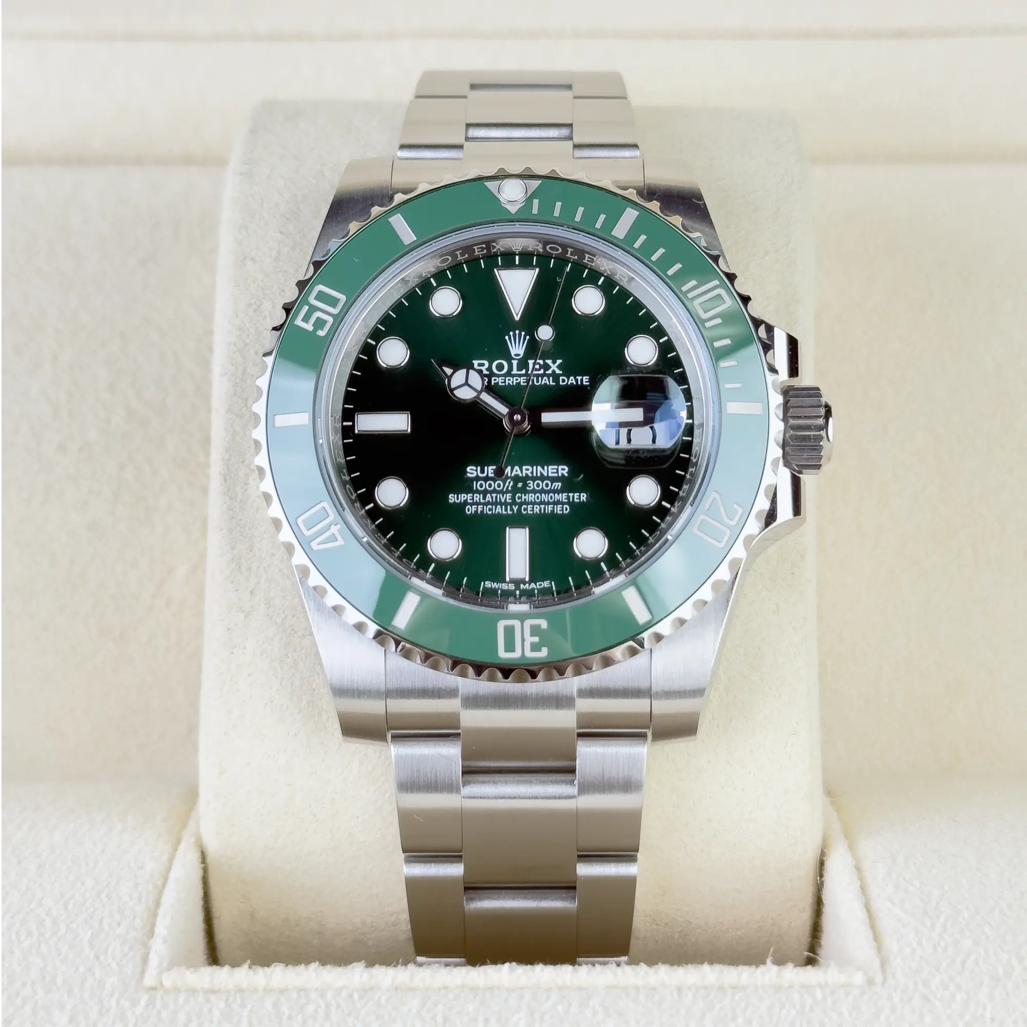 Rolex Submariner Date 'Hulk' 116610LV - Front