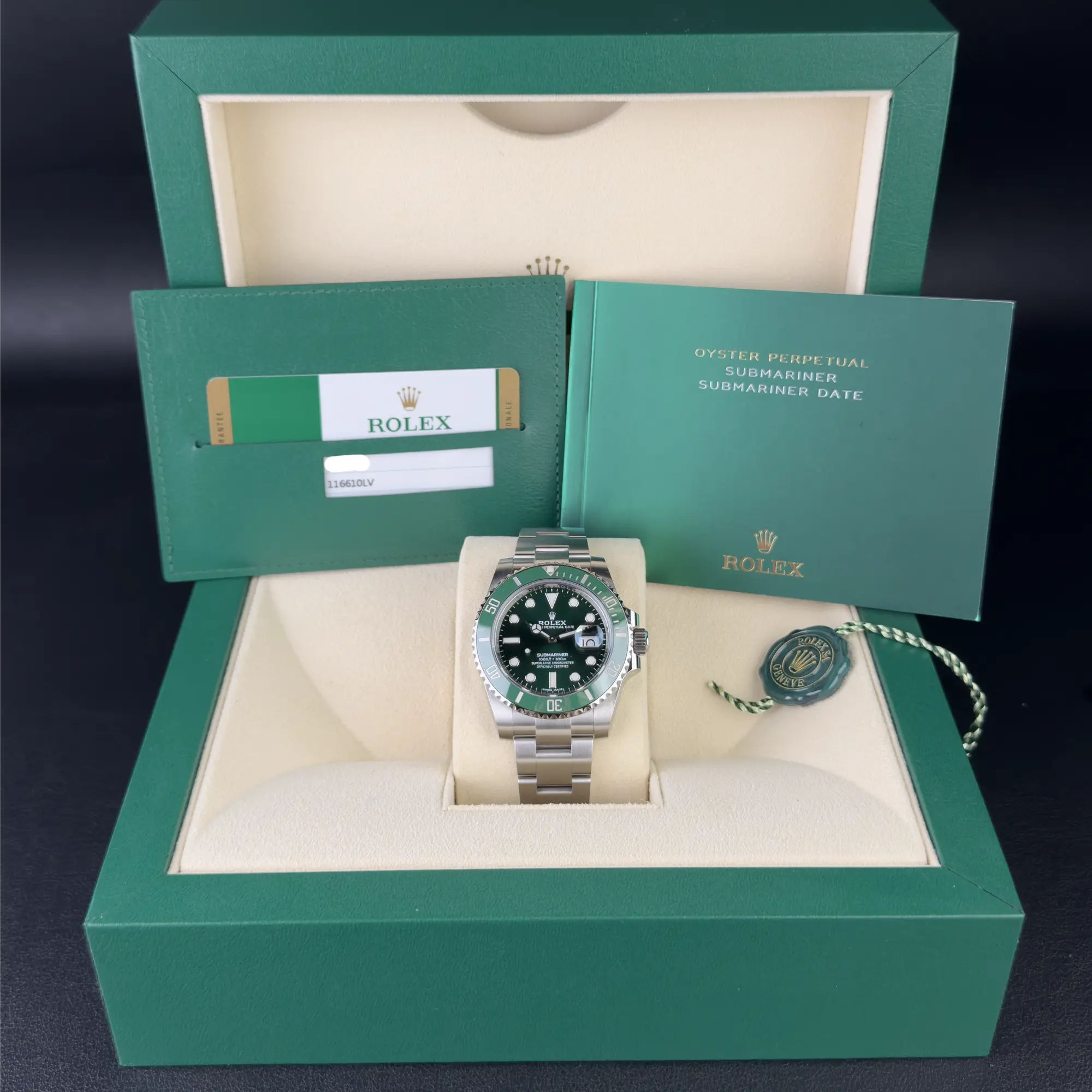 Rolex Submariner Date 'Hulk' 116610LV - Full set