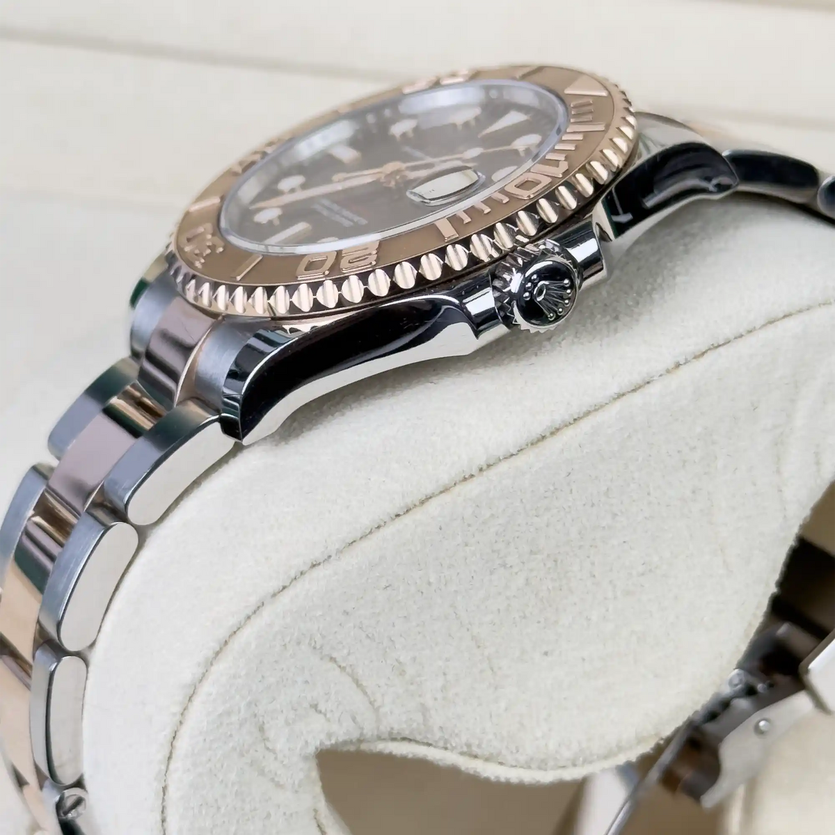 Rolex Yacht-Master 37 Chocolate Dial Oystersteel and Everose Gold 268621 - 2017 Pre-Owned Mint - Side 2