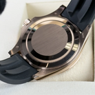 Rolex_Yacht-Master_40_Black_Dial_Everose_Gold_126655_-_case back
