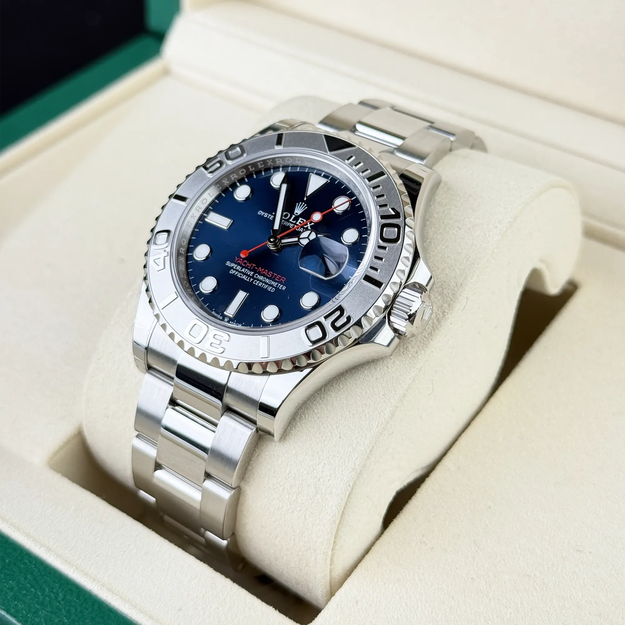 Rolex Yacht-Master 40 Blue Dial Oystersteel Platinum Oyster 126622 - Side 1