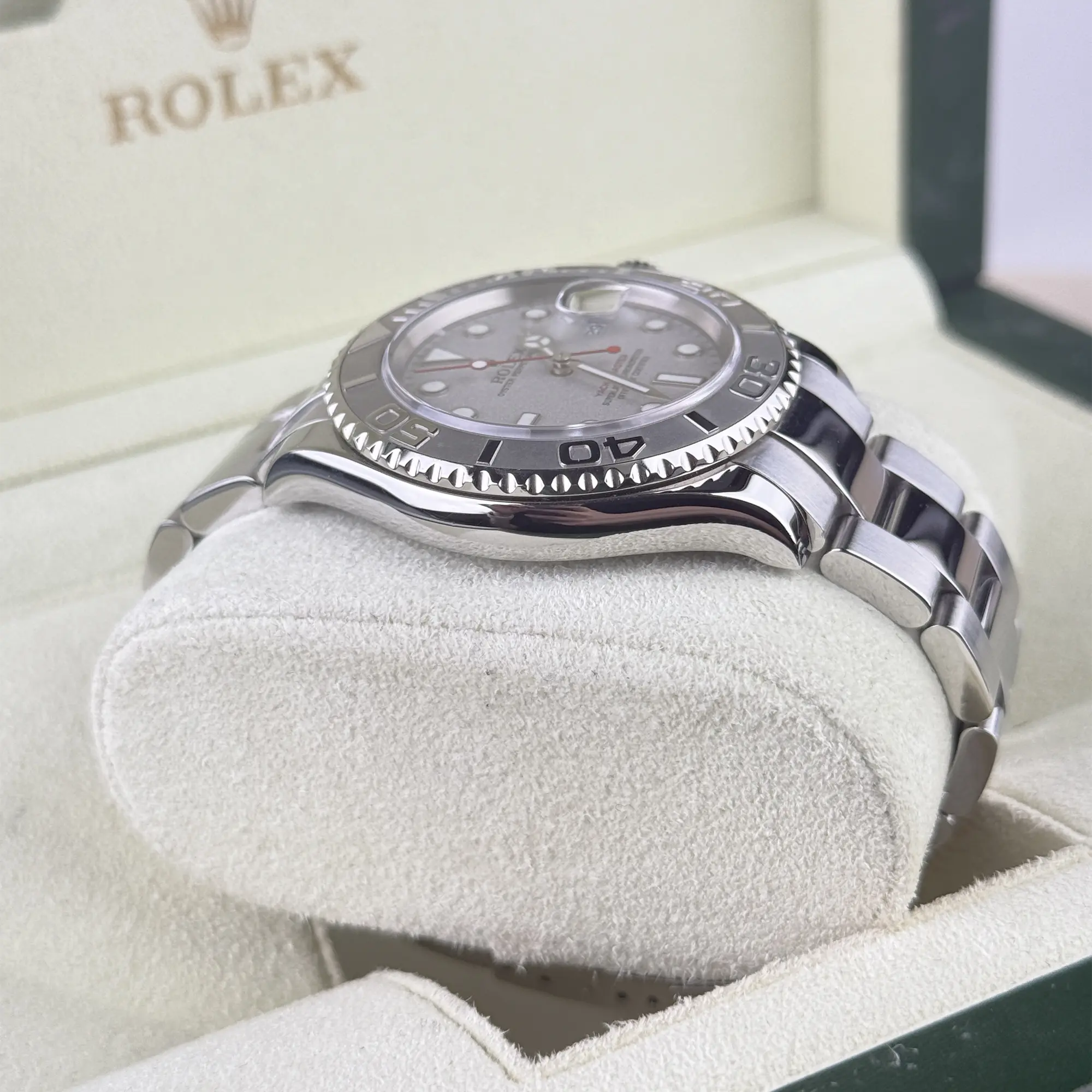 Rolex Yacht-Master 40 Silver Dial 16622 - Pre-Owned 2006 Side 3