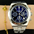 Vacheron Constantin Blue Overseas Chronograph Blue Dial 5520V/210A B148 - 2025 Pre-Owned - Wrist