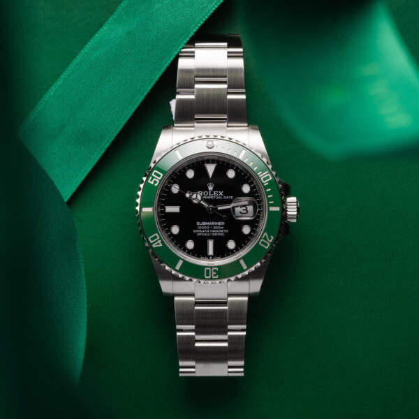 Rolex Submariner Date 126610lv Black Dial Color Watch Top View 1