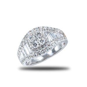 18k White Gold Baguette Cut and Round Cut Diamond Ring